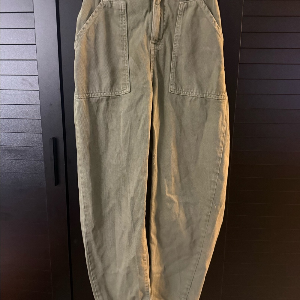 Zara Women’s Khaki Cargo Pants